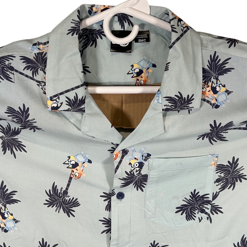 Bluey Palm Trees Rayon Button Down Shirt Ice Blue Mens Small Father's Day NEW